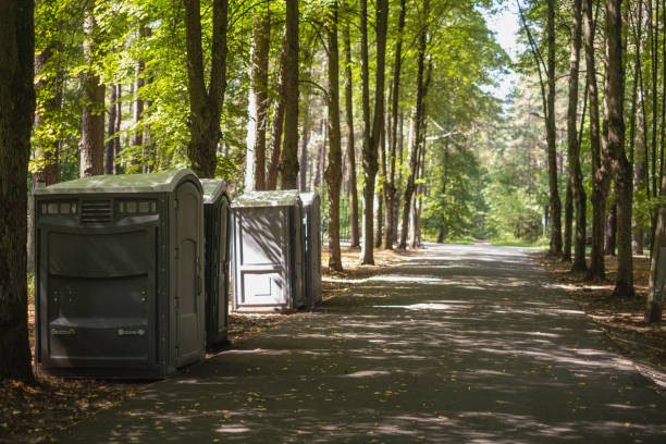 Best Portable restroom trailer rental  in Lake Dalecarlia, IN